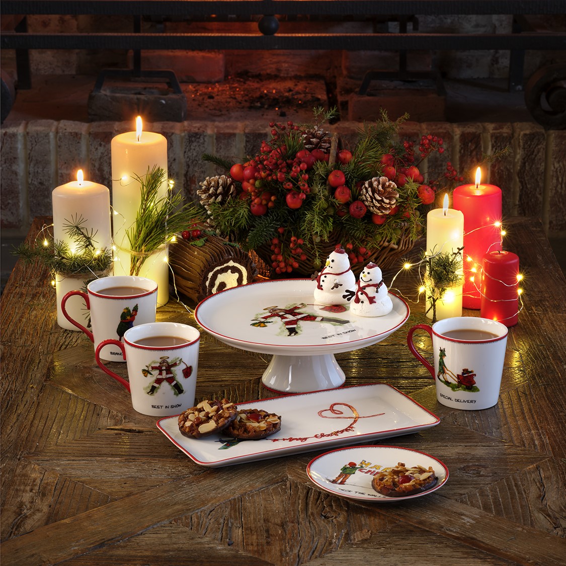 Kit Kemp Doodles Christmas Cake Stand image number null